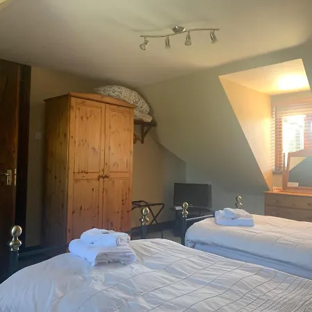 Burnt Mill Cottage-3